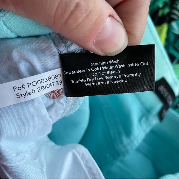 Boston Proper Seafoam Green Capris for Casual Summer Wear - Picture 8 of 8